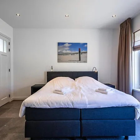 Luxury Villa On Texel Near The Wadden Sea & Bird Area Ferienhaus Oosterend (Texel)